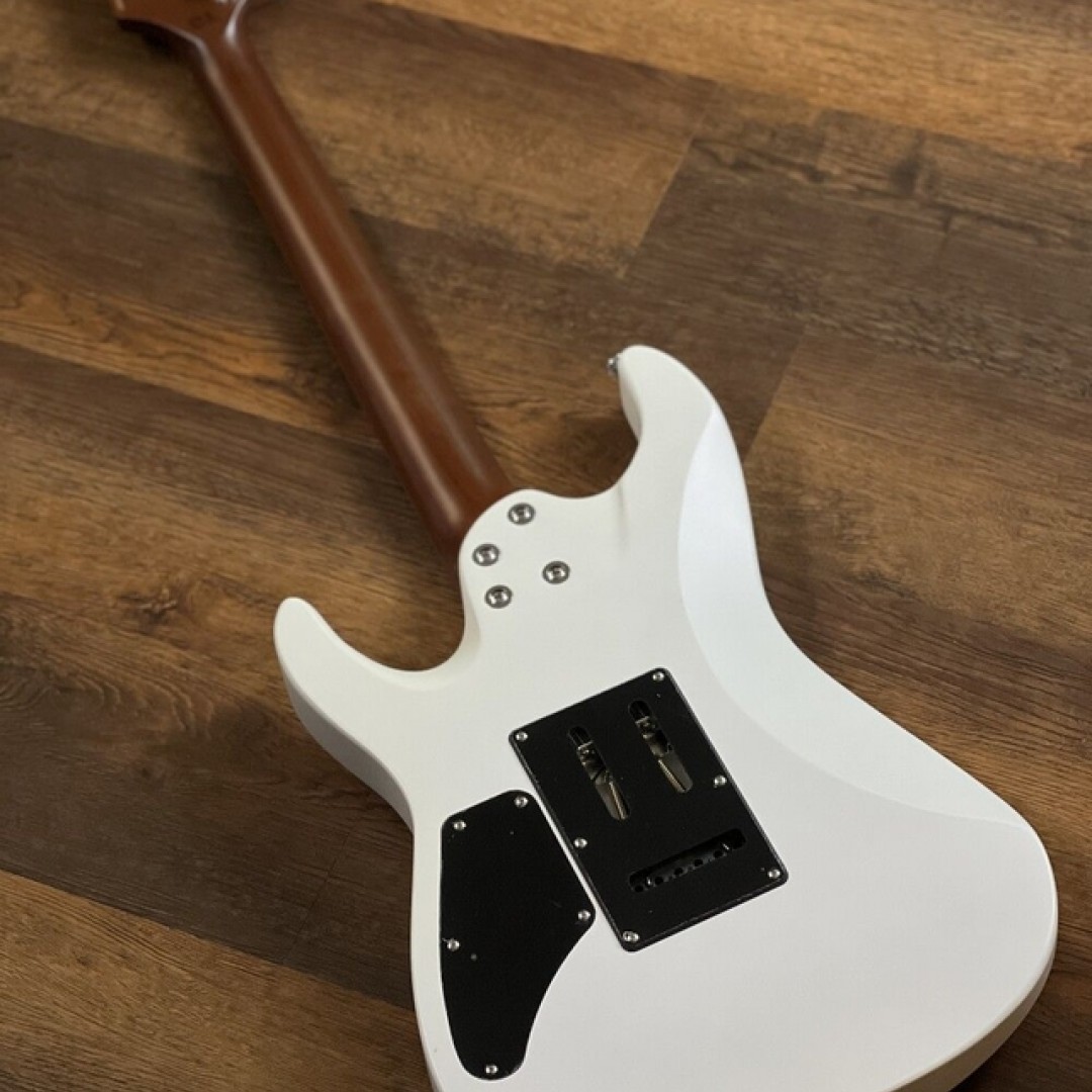 soloking-ms1-custom-24-hh-flat-top-in-satin-white-matte-guitarra-stratocaster-1252