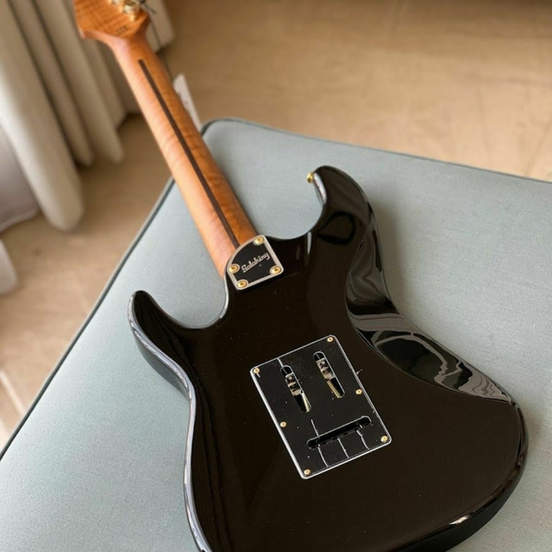 soloking-ms1-classic-hss-black-beauty-guitarra-electrica-stratocaster-1283