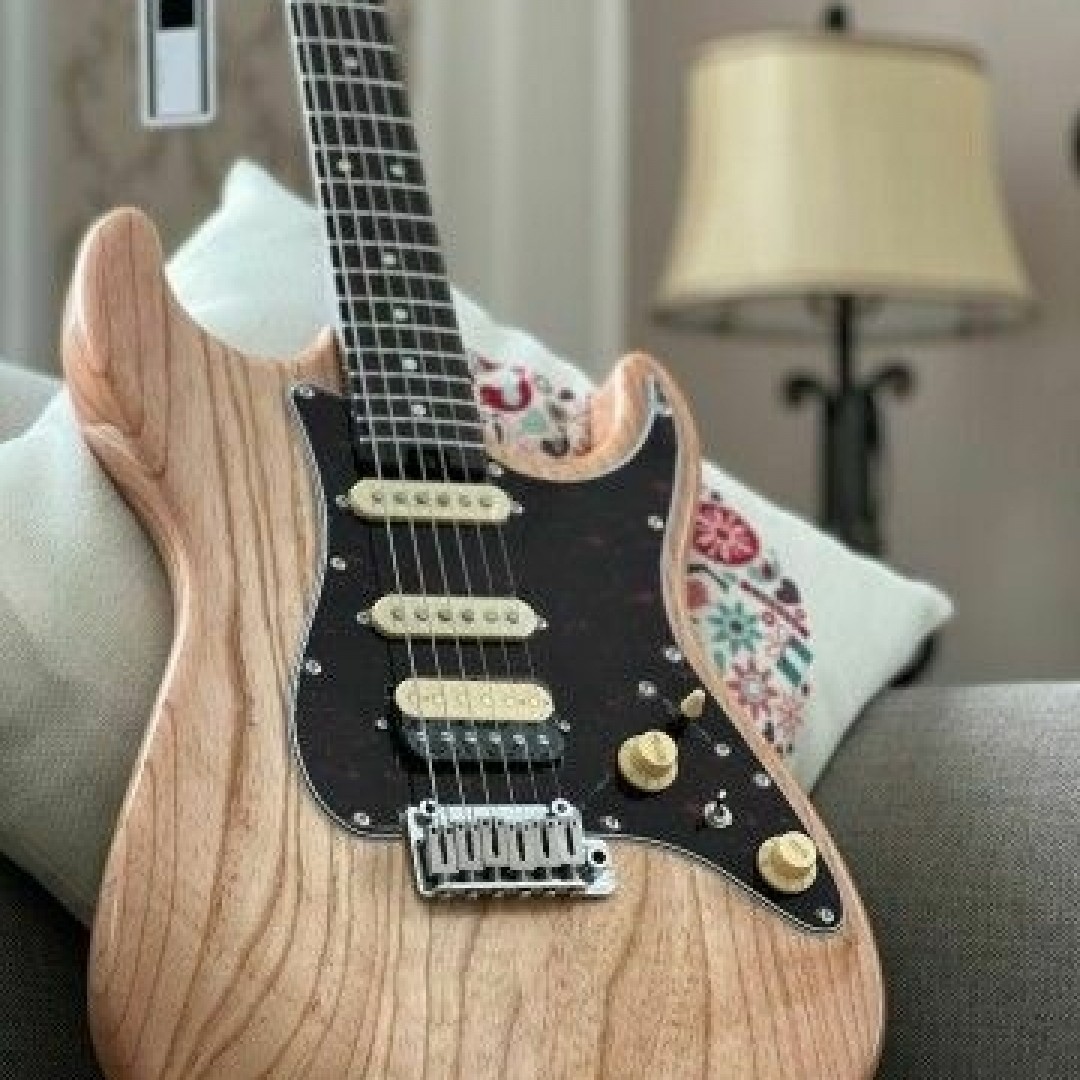 soloking-ms1-classic-hss-ash-in-yellow-natural-rosewood-neck-guitarra-electrica-stratocaster-1284