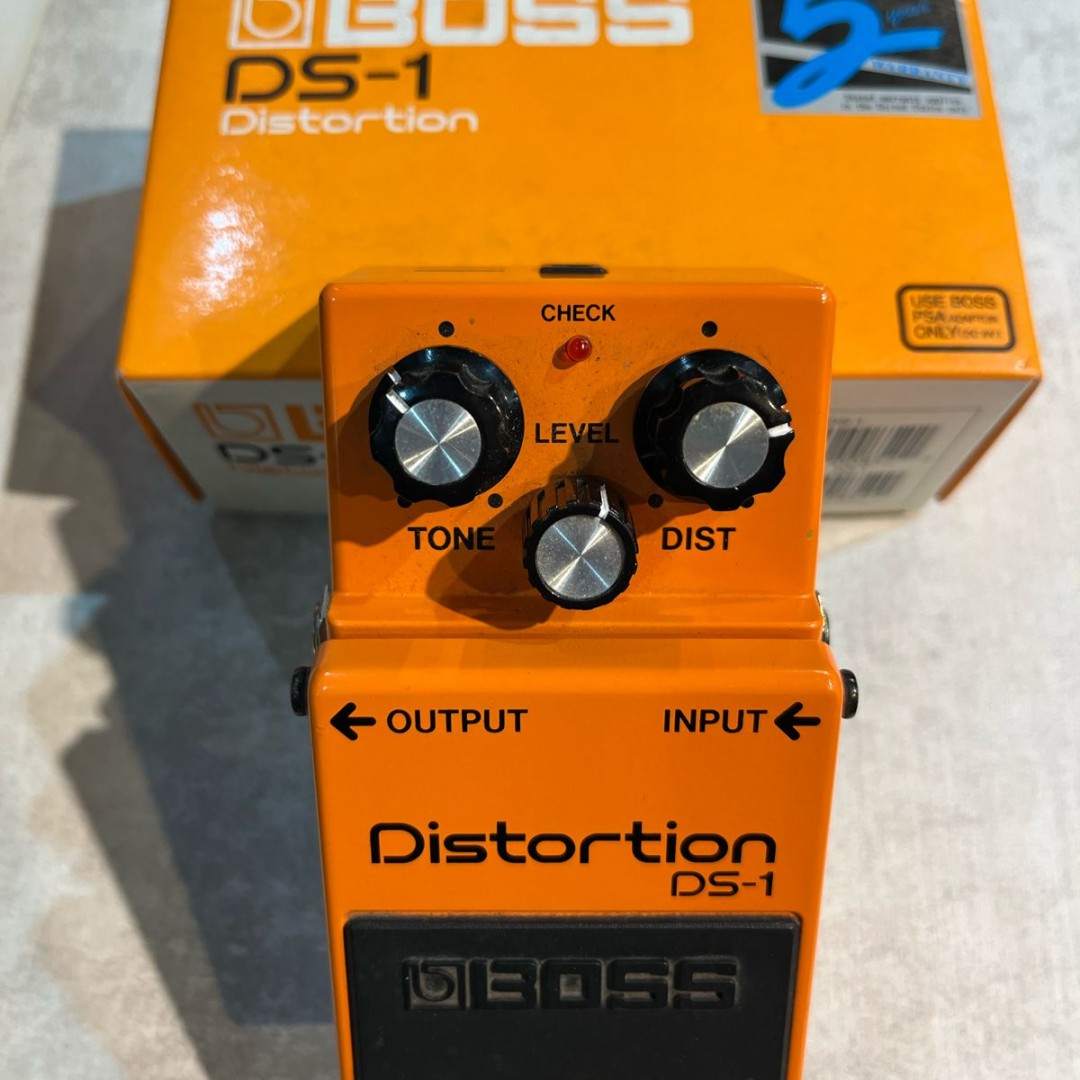 boss-ds-1-pedal-de-distorsion-2220