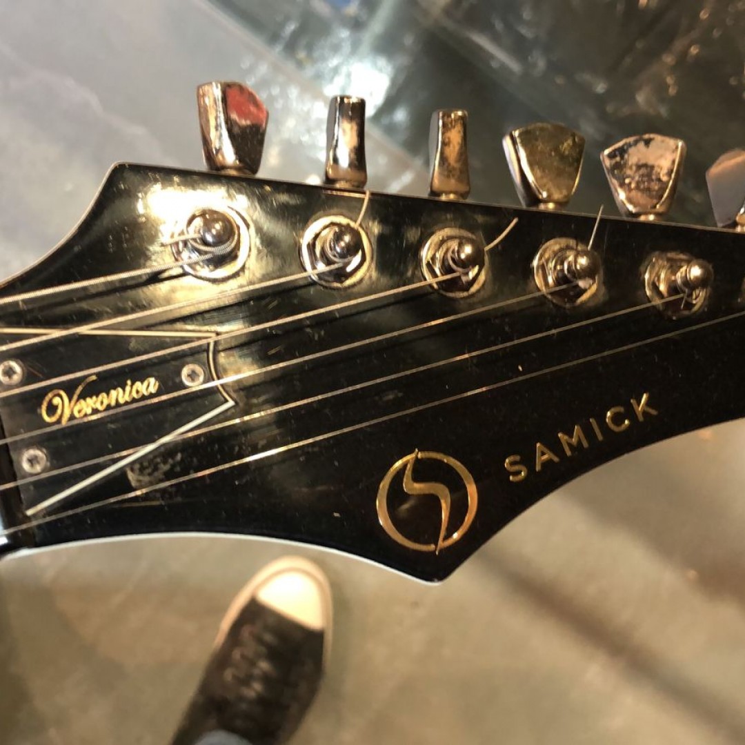 samick-veronica-guitarra-electrica-segunda-mano-2966